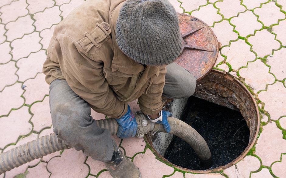 comment déboucher une toilette sans siphon Sevran